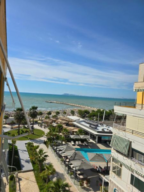 Wonderful Sea View Apartment Qerret